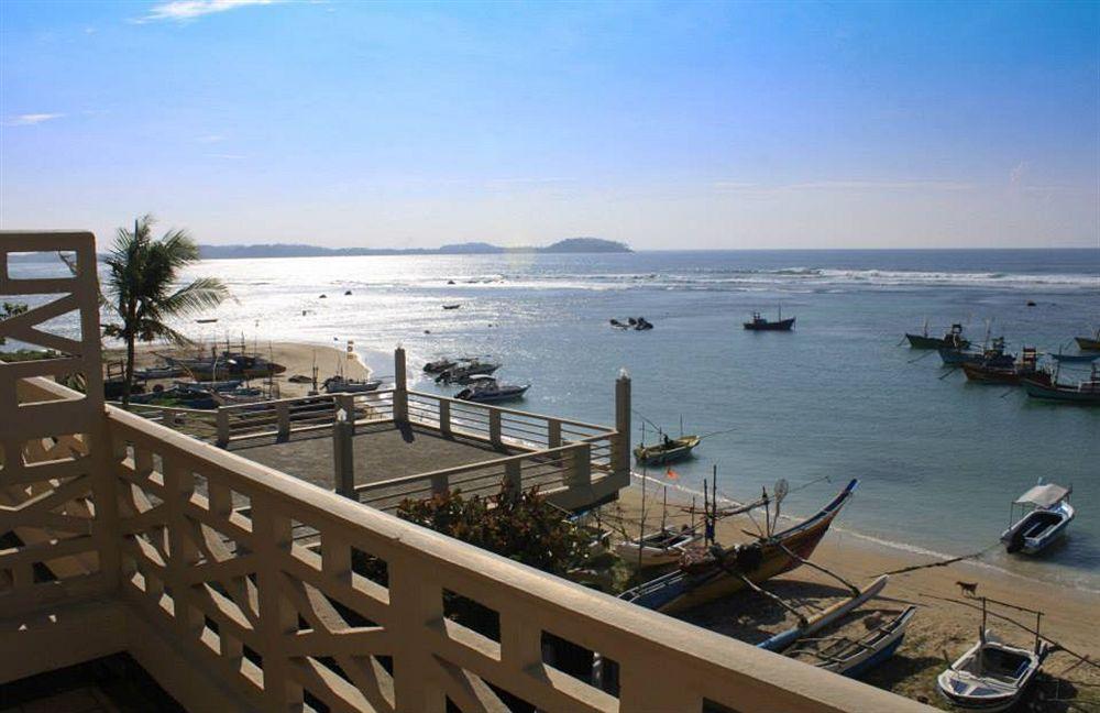 Bay Beach Weligama Extérieur photo