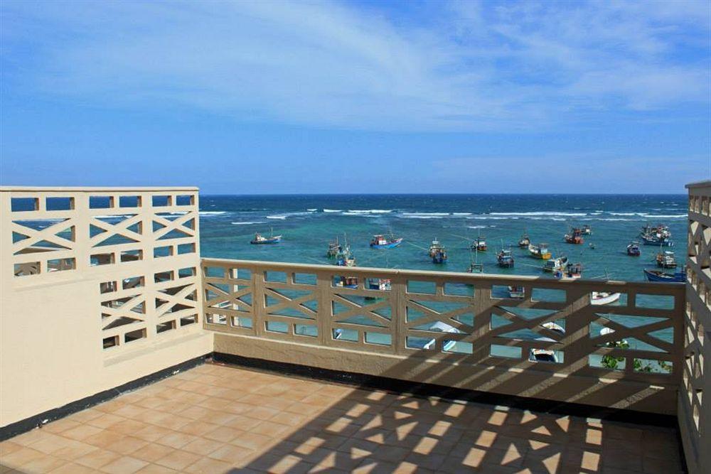 Bay Beach Weligama Extérieur photo